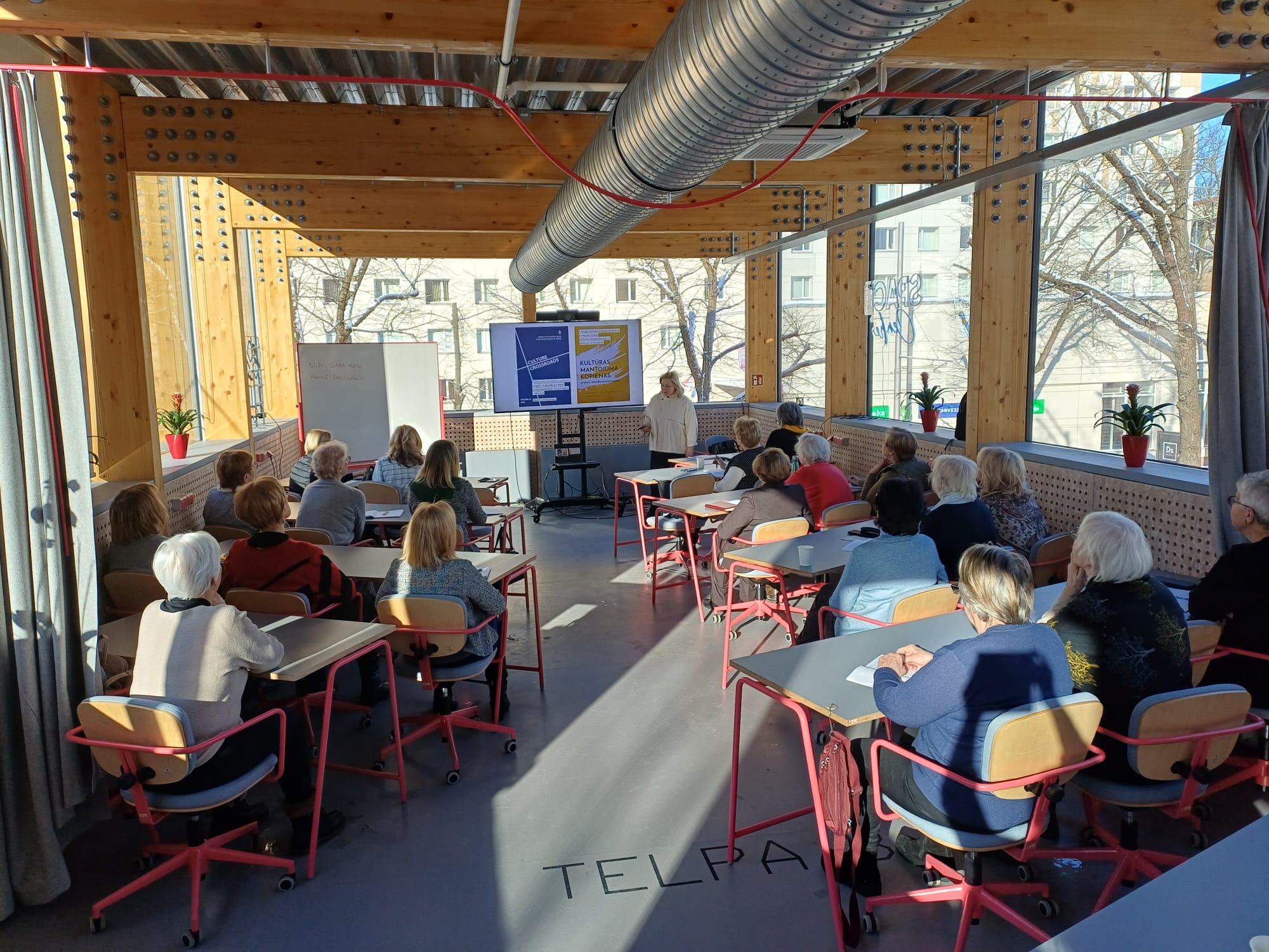 Kultūras fakultātes nodarbība Latvijas Kultūras akadēmijā par grafiti mākslu